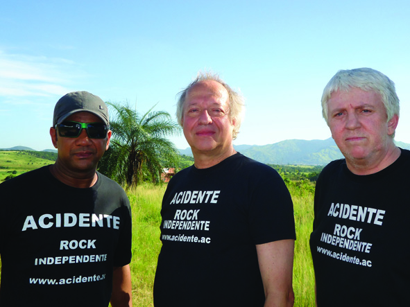 Zunga Ezzaet, Paulo Malaria and Helio
                            Jenne are Acidente 2014