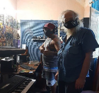 Zunga
                                  Ezzaet e Paulo Malária no estúdio Pico
                                  do Ezzaet